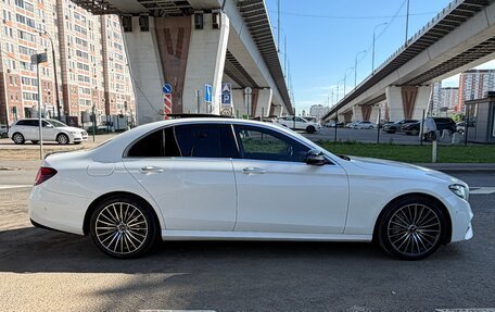 Mercedes-Benz E-Класс, 2016 год, 3 550 000 рублей, 4 фотография
