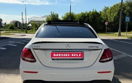 Mercedes-Benz E-Класс, 2016 год, 3 550 000 рублей, 3 фотография