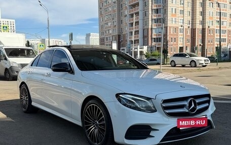 Mercedes-Benz E-Класс, 2016 год, 3 550 000 рублей, 5 фотография