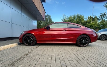 Mercedes-Benz C-Класс, 2018 год, 4 500 000 рублей, 23 фотография