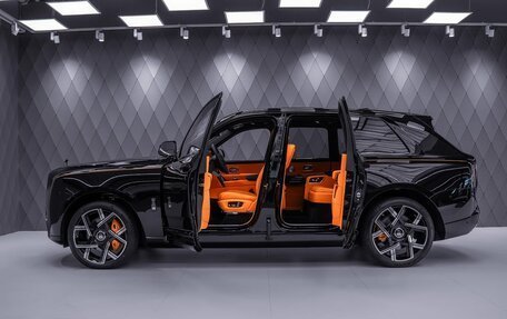 Rolls-Royce Cullinan, 2026 год, 65 000 000 рублей, 3 фотография