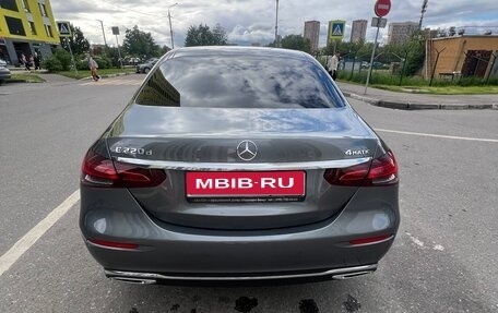 Mercedes-Benz E-Класс, 2021 год, 4 400 000 рублей, 1 фотография