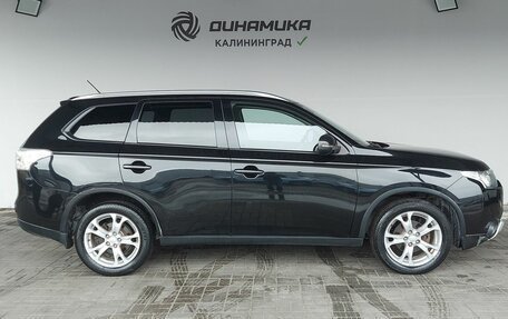 Mitsubishi Outlander III рестайлинг 3, 2014 год, 1 369 000 рублей, 6 фотография