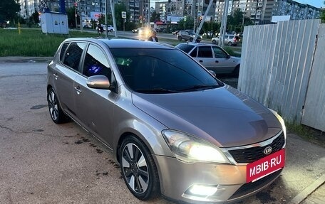 KIA cee'd I рестайлинг, 2011 год, 600 000 рублей, 2 фотография