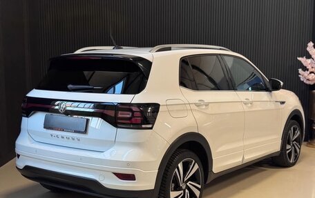 Volkswagen T-Cross I, 2022 год, 1 570 000 рублей, 3 фотография