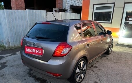 KIA cee'd I рестайлинг, 2011 год, 600 000 рублей, 3 фотография
