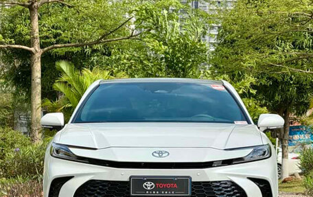 Toyota Camry, 2026 год, 4 200 000 рублей, 2 фотография