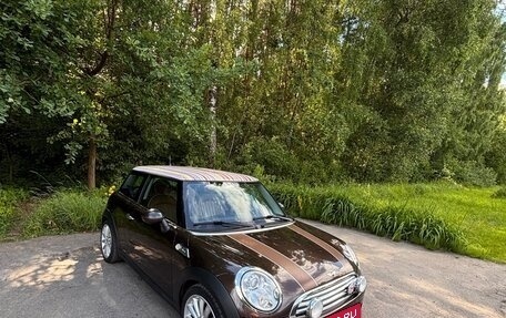 MINI Hatch, 2010 год, 1 375 000 рублей, 3 фотография