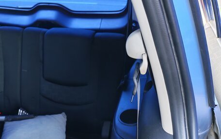 Mazda 5 I рестайлинг, 2007 год, 700 000 рублей, 17 фотография