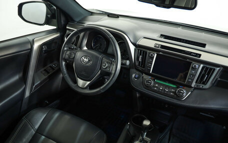 Toyota RAV4, 2019 год, 2 649 000 рублей, 10 фотография