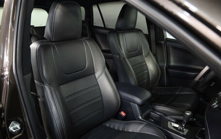 Toyota RAV4, 2019 год, 2 649 000 рублей, 24 фотография