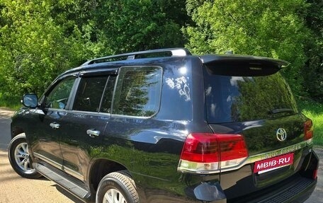Toyota Land Cruiser 200, 2015 год, 5 350 000 рублей, 8 фотография