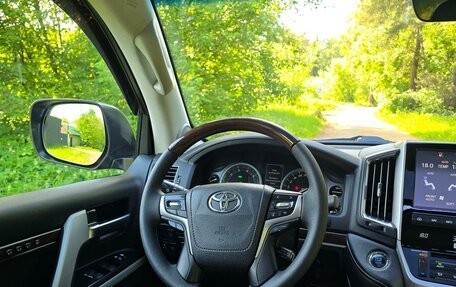 Toyota Land Cruiser 200, 2015 год, 5 350 000 рублей, 21 фотография