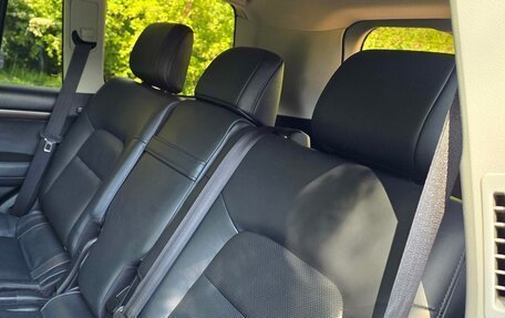 Toyota Land Cruiser 200, 2015 год, 5 350 000 рублей, 24 фотография