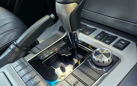 Toyota Land Cruiser 200, 2015 год, 5 350 000 рублей, 26 фотография