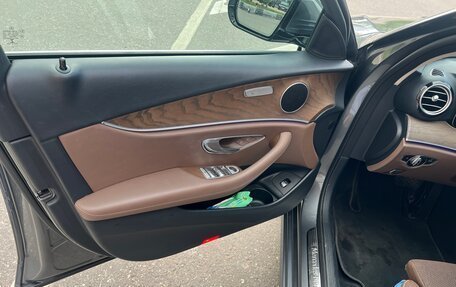 Mercedes-Benz E-Класс, 2021 год, 4 400 000 рублей, 11 фотография