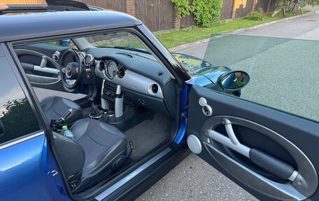 MINI Hatch, 2003 год, 1 100 000 рублей, 13 фотография