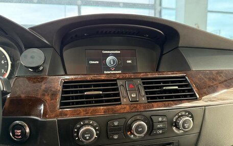 BMW 5 серия, 2007 год, 960 000 рублей, 28 фотография