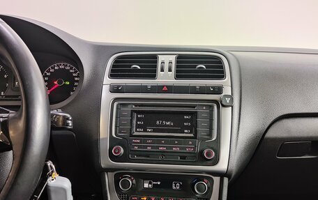 Volkswagen Polo VI (EU Market), 2015 год, 1 050 000 рублей, 10 фотография