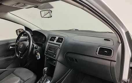 Volkswagen Polo VI (EU Market), 2015 год, 1 050 000 рублей, 17 фотография