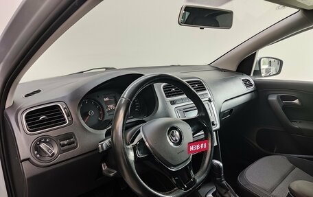 Volkswagen Polo VI (EU Market), 2015 год, 1 050 000 рублей, 13 фотография