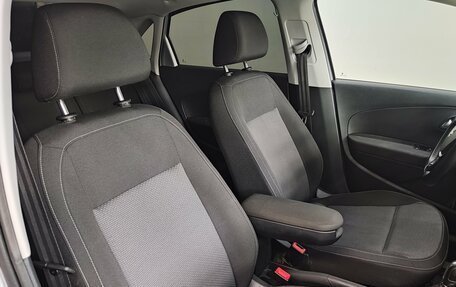 Volkswagen Polo VI (EU Market), 2015 год, 1 050 000 рублей, 19 фотография