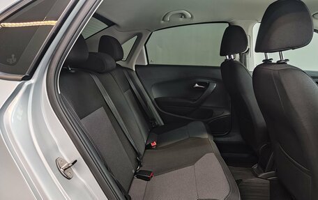 Volkswagen Polo VI (EU Market), 2015 год, 1 050 000 рублей, 20 фотография