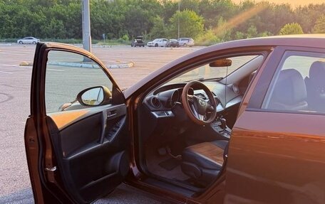 Mazda 3, 2011 год, 1 000 000 рублей, 18 фотография