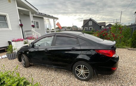 Hyundai Solaris II рестайлинг, 2013 год, 590 000 рублей, 4 фотография