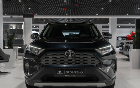 Toyota RAV4, 2020 год, 2 795 000 рублей, 3 фотография