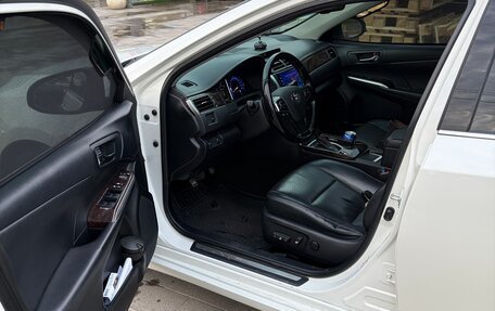 Toyota Camry, 2017 год, 2 300 000 рублей, 8 фотография