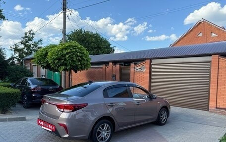 KIA Rio IV, 2018 год, 1 399 000 рублей, 4 фотография