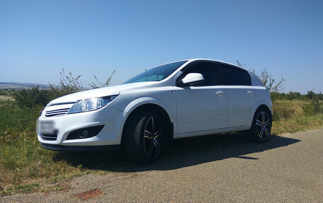 Opel Astra H, 2012 год, 560 000 рублей, 1 фотография