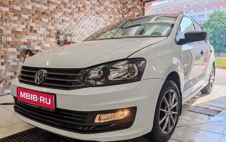 Volkswagen Polo VI (EU Market), 2018 год, 1 500 000 рублей, 1 фотография