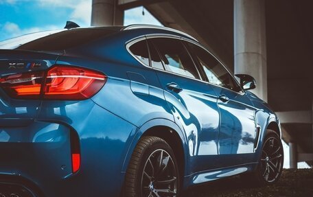 BMW X6 M, 2015 год, 3 380 000 рублей, 2 фотография