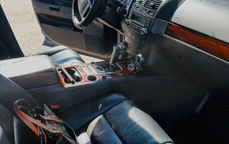 Volkswagen Touareg III, 2005 год, 800 000 рублей, 5 фотография