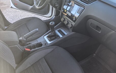 Skoda Octavia, 2018 год, 1 500 000 рублей, 16 фотография