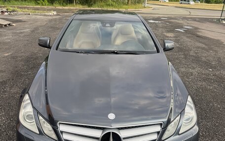 Mercedes-Benz E-Класс, 2010 год, 1 350 000 рублей, 1 фотография