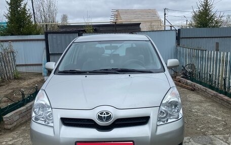 Toyota Corolla Verso I, 2008 год, 1 300 000 рублей, 1 фотография