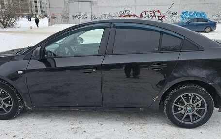 Chevrolet Cruze II, 2011 год, 500 000 рублей, 3 фотография