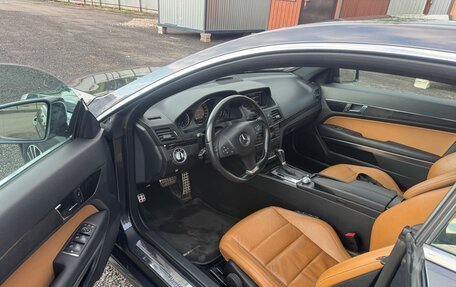 Mercedes-Benz E-Класс, 2010 год, 1 350 000 рублей, 6 фотография