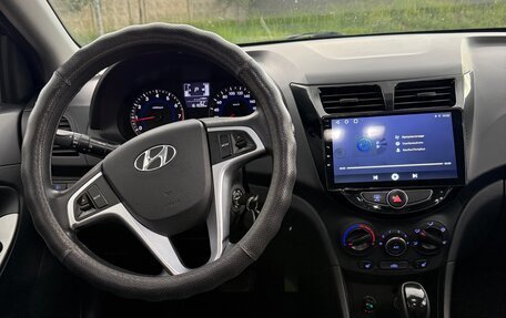 Hyundai Solaris II рестайлинг, 2014 год, 980 000 рублей, 16 фотография