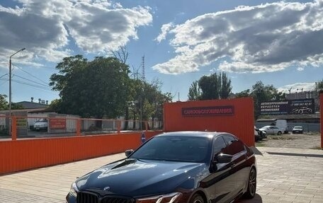 BMW 5 серия, 2021 год, 5 300 000 рублей, 2 фотография