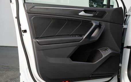 Volkswagen Tiguan II, 2022 год, 3 600 000 рублей, 11 фотография