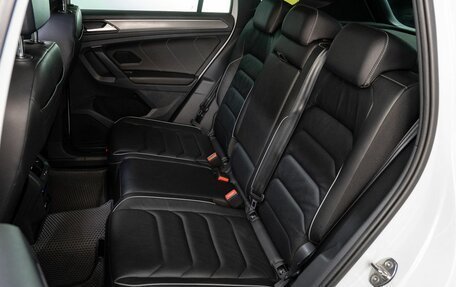Volkswagen Tiguan II, 2022 год, 3 600 000 рублей, 20 фотография