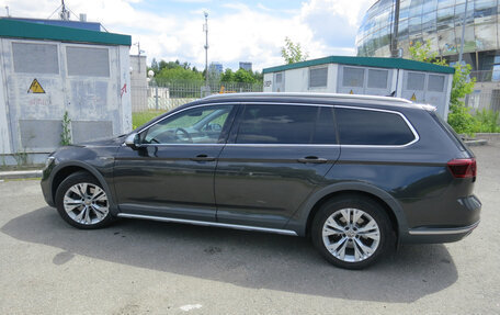 Volkswagen Passat B8 рестайлинг, 2019 год, 3 780 000 рублей, 3 фотография