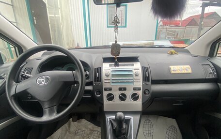 Toyota Corolla Verso I, 2008 год, 1 300 000 рублей, 6 фотография