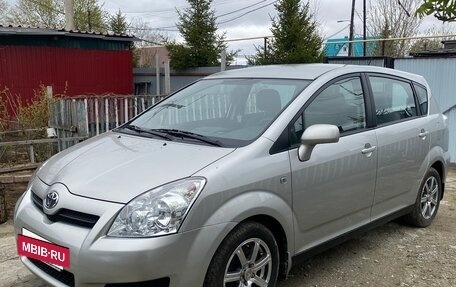 Toyota Corolla Verso I, 2008 год, 1 300 000 рублей, 2 фотография