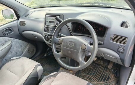 Toyota Raum I, 1998 год, 415 000 рублей, 8 фотография
