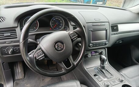 Volkswagen Touareg III, 2012 год, 1 990 000 рублей, 8 фотография